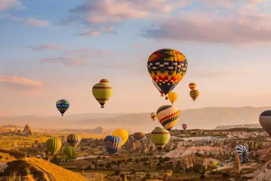 Basket Dreams: A Cappadocia Hot Air Balloon Ride for Your Bucket List Travel Diaries