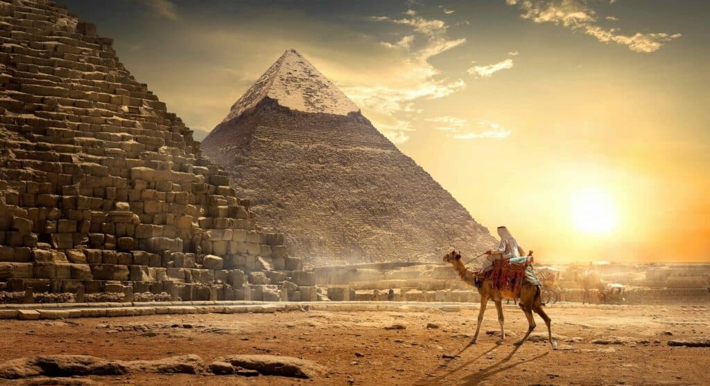 Elevate Bucket List Travel with Pyramids of Giza