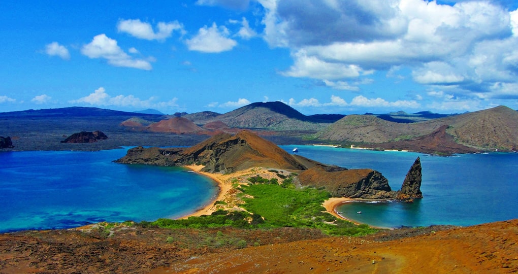 Explore the Galápagos Islands: Heavenly Bucket List Travel Diaries