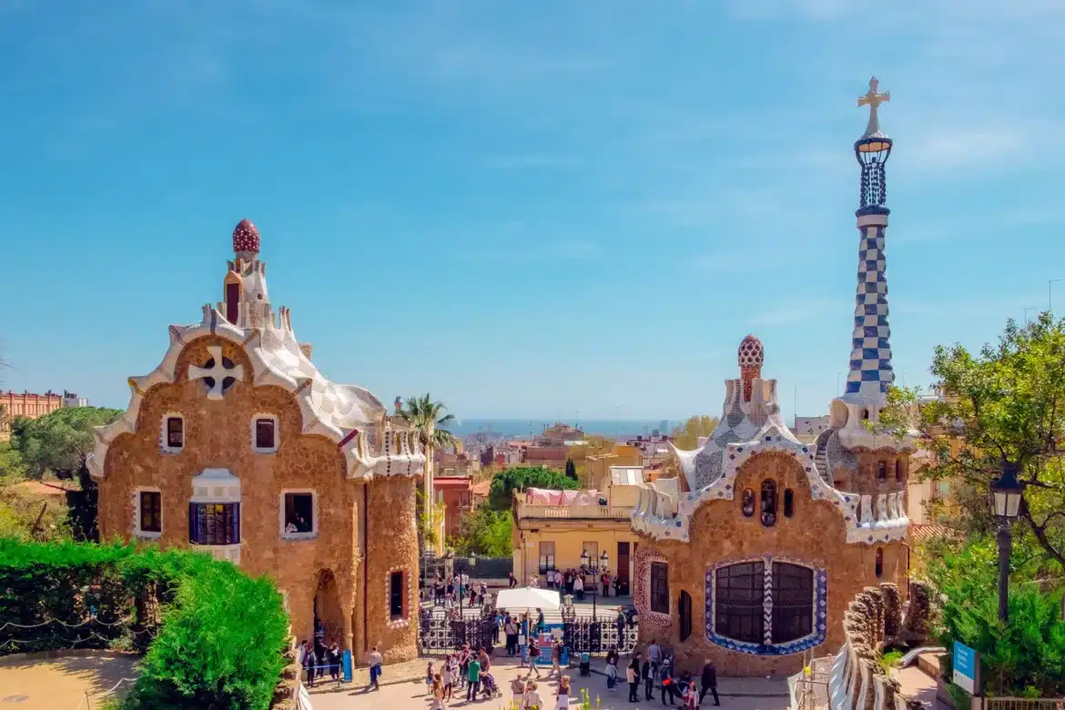 Park-Guell-barcelona-spain.jpg Park Güell barcelona spain