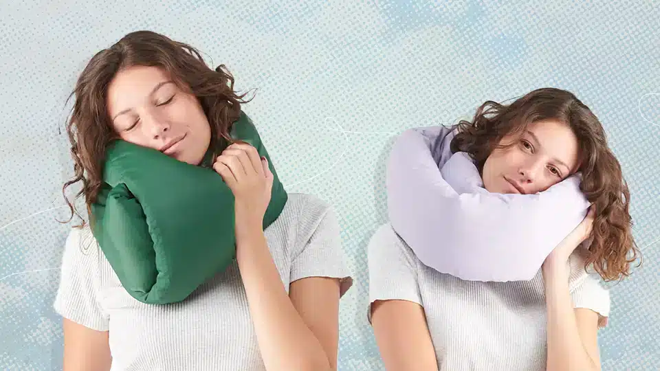 two ladies using Huzi Infinity Pillow